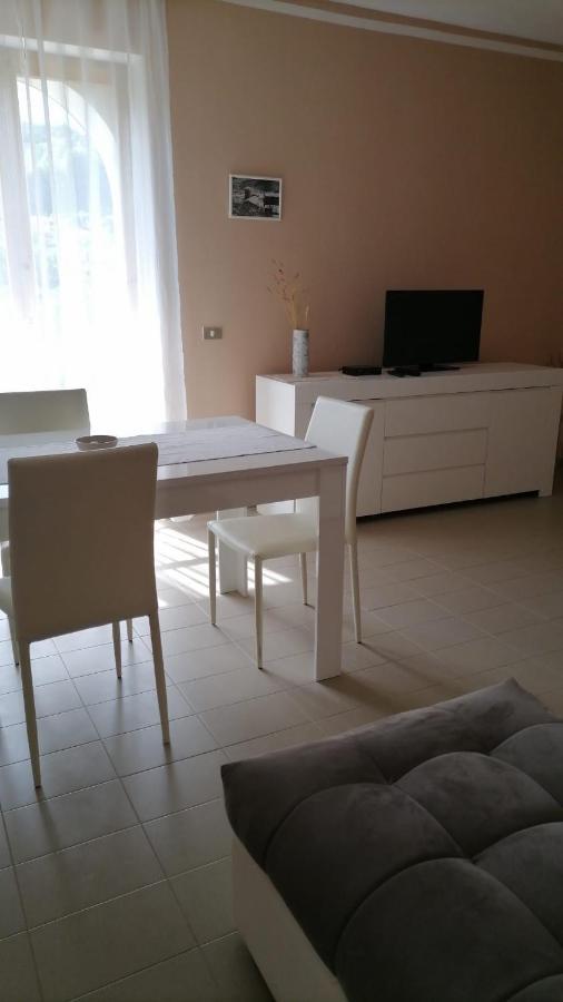 Casa Vacanze "Ellen" Bianchi Εξωτερικό φωτογραφία